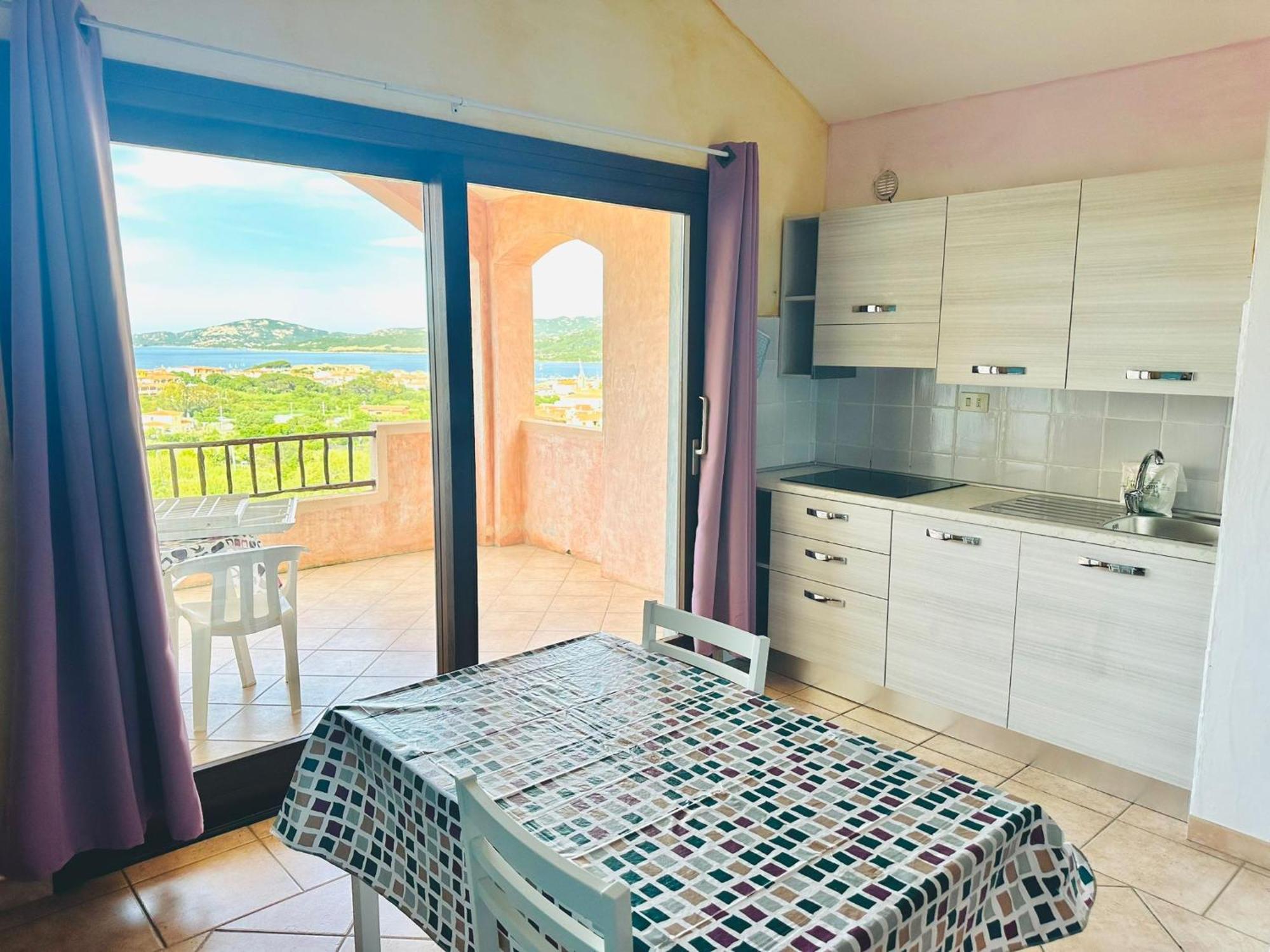 La Costa View Lejlighedshotel Arzachena Eksteriør billede